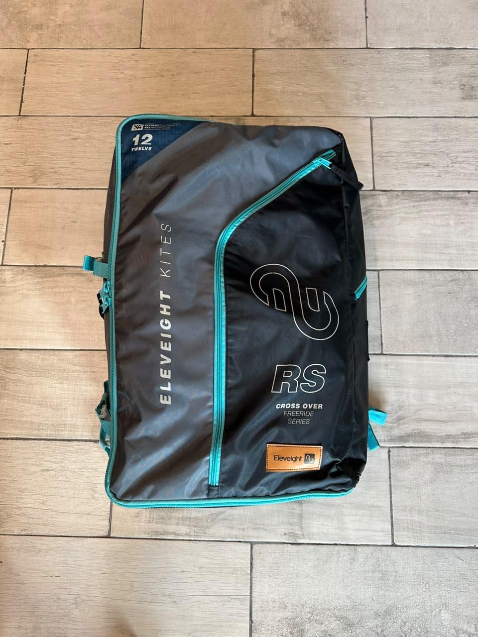 KITE ELEVEIGHT RS V6 2023 + BARRA